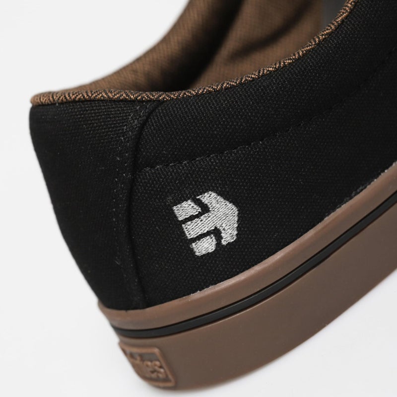 Etnies أحذية إيتنيز جيمسون 2 الإيكولوجية المستدامة بأسلوب التزلج، نعل معزز، شعور مبطن، أحذية رياضية يومية، نباتية باللون الأسود/الفحم/الرملي - Image 3